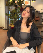 Call girls in Anand Vihar Delhi 8750020700 Escorts service